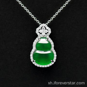 I-goud yegolide emhlophe ye-emerald pendant